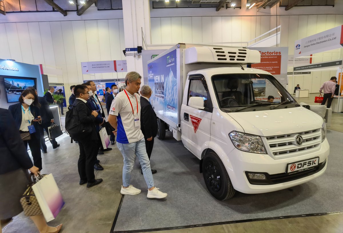 SokonGroup's tweet photo. On March 22, local time, DFSK Brought Its New Energy Commercial Vehicle EC31 to The Singapore Electromechanical Exhibition. https://t.co/OKshPDRoeY