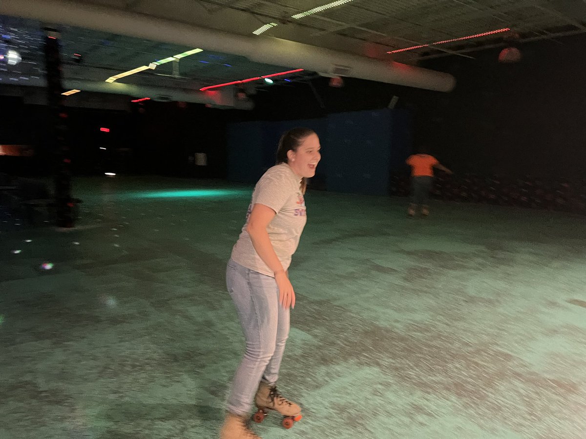 Sarah Dellinger tweet media