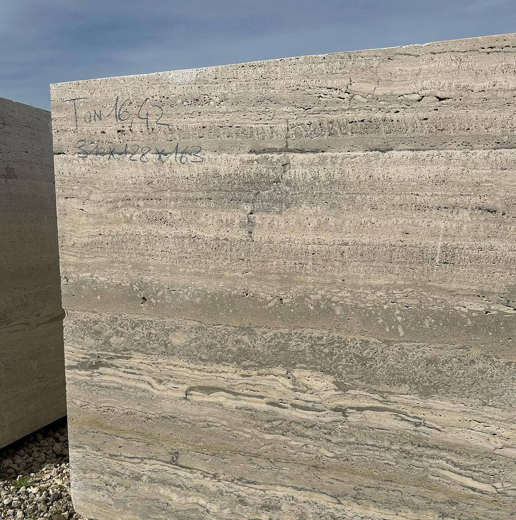 CimepStone's tweet photo. A new silver travertine is available for your projects https://t.co/xEGJ3nJk1B https://t.co/zXK6gdoGmf