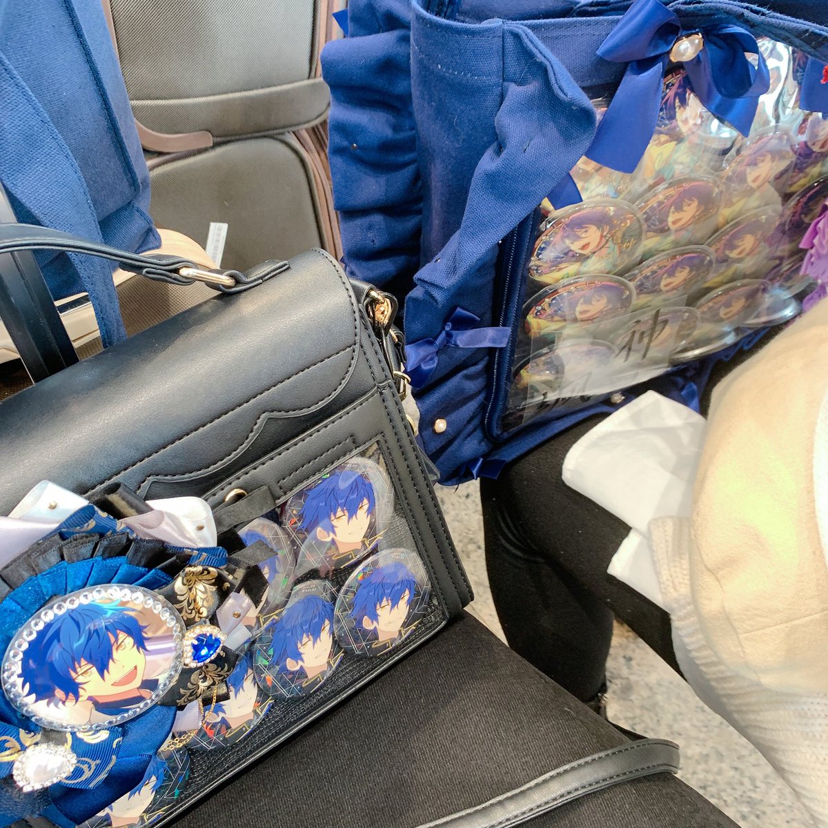 yamanagijun08's tweet photo. 今から新幹線乗ってくる🚄
いってきまーす!!
#PartyLive https://t.co/OV1IEluCAC