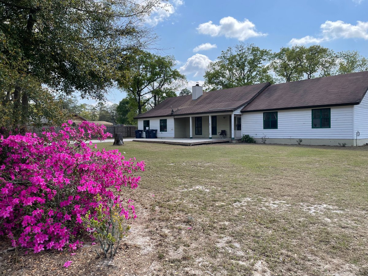 debimelchert's tweet photo. 49 Forest Rd. Folkston GA 

Going for $295,000

Work is in progress! Great house that wont last long! If you or anyone you know is interested please shoot me a message and I can give you more details! https://t.co/vVP7X58ucx