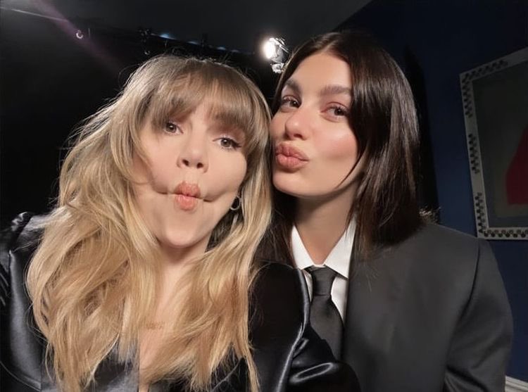 prettyphoebee's tweet photo. karen and camila forever 

#DaisyJonesAndTheSix https://t.co/2e4p896EXB