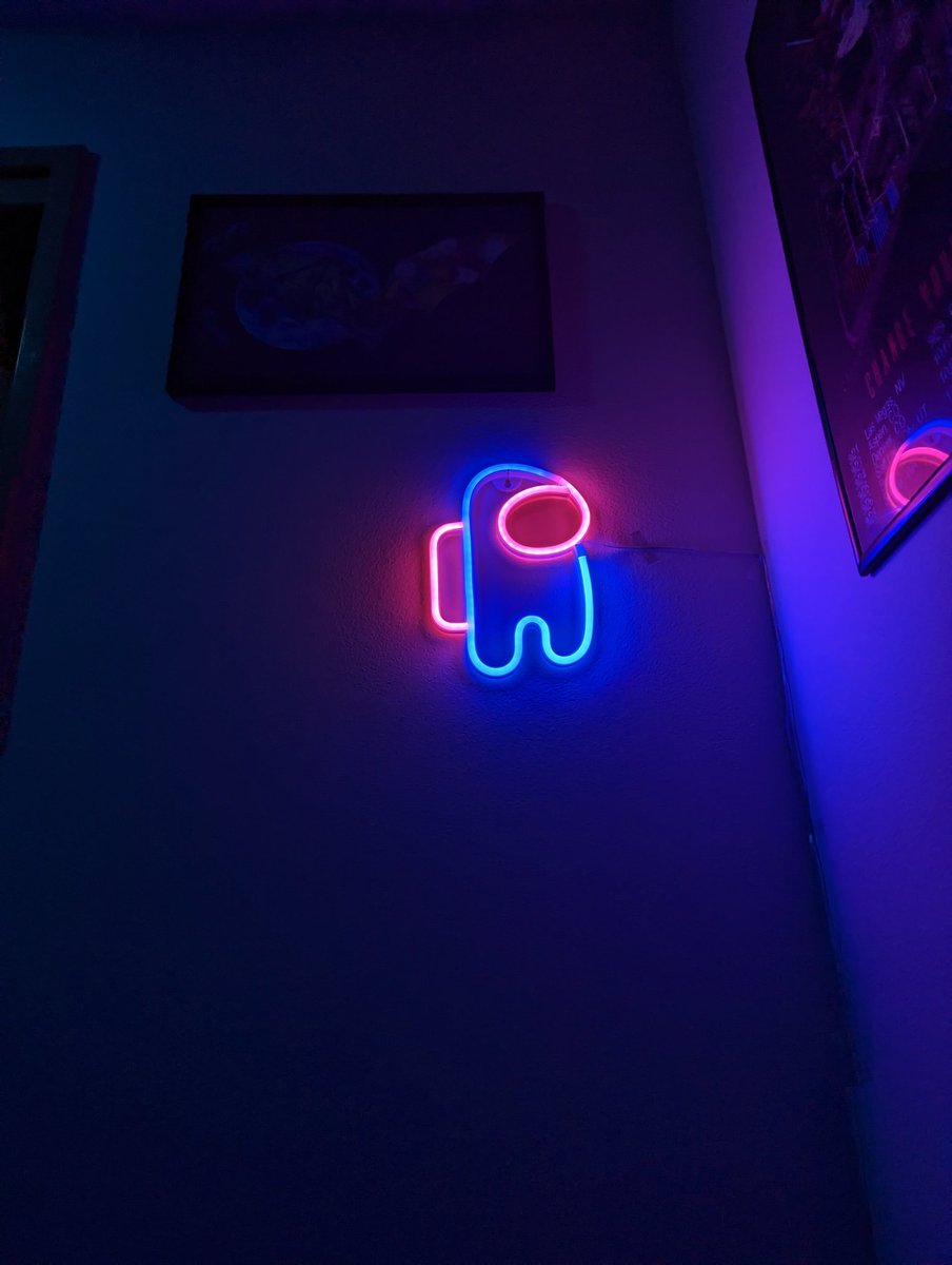 ChiswickGryphon's tweet photo. What if we snuggled 🛏️💕
Under the glow of the neon lights 😳
(thanks for the blursed gift @Varassik) https://t.co/JcYtZDqAtH
