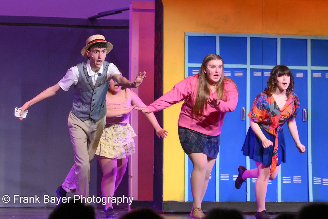 FBayerPhoto's tweet photo. Break a leg to the cast of Mean Girls!  @DOHara_IslipSup https://t.co/xcSdSixqbt