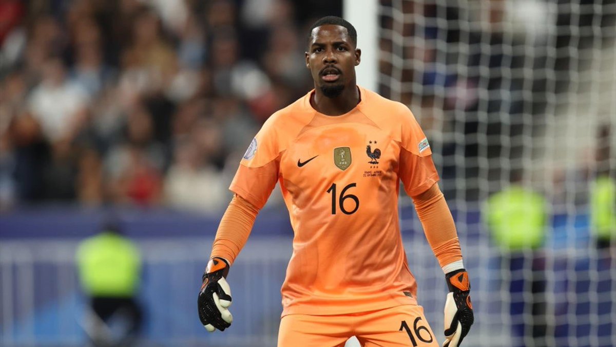 Gr0celotes's tweet photo. BORDEL POURQUOI ON A PAS EU MAIGNAN AVANT LLORIS
NTM LLORIS
#FRAEND https://t.co/d5ZJPxRIgR