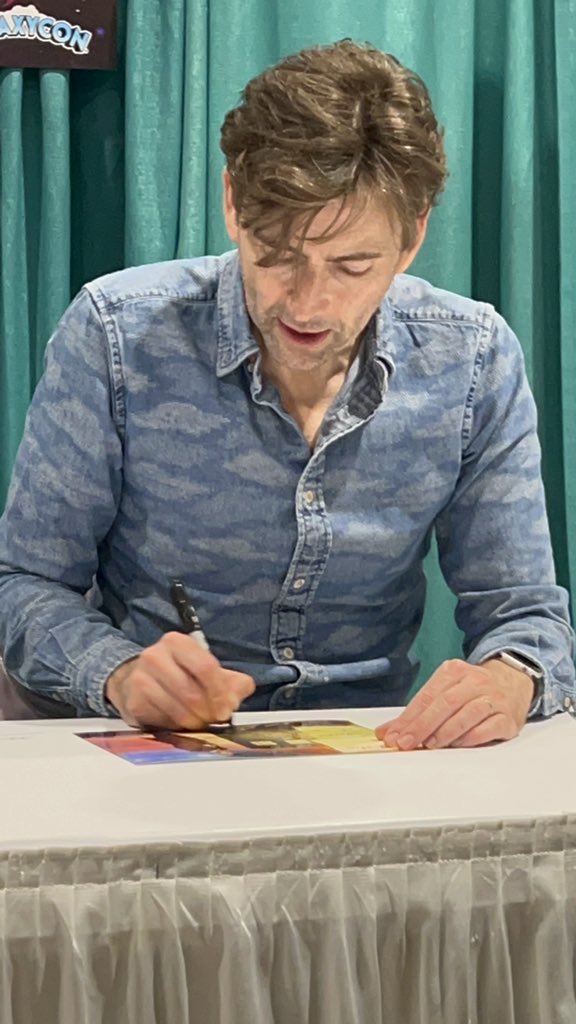 JonWilliamsTV's tweet photo. Galaxycon Richmond 2023 
David Tennant #doctorwho https://t.co/eKYRxggezV