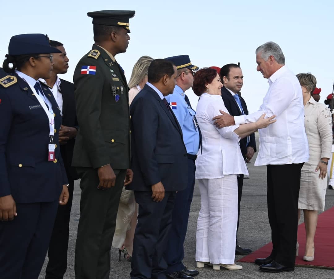 El Presidente #cubano <a href="/DiazCanelB/">Miguel Díaz-Canel Bermúdez</a> asiste a la XXVIII Cumbre Iberoamericana de jefes de estado y de gobierno en República #Dominicana.