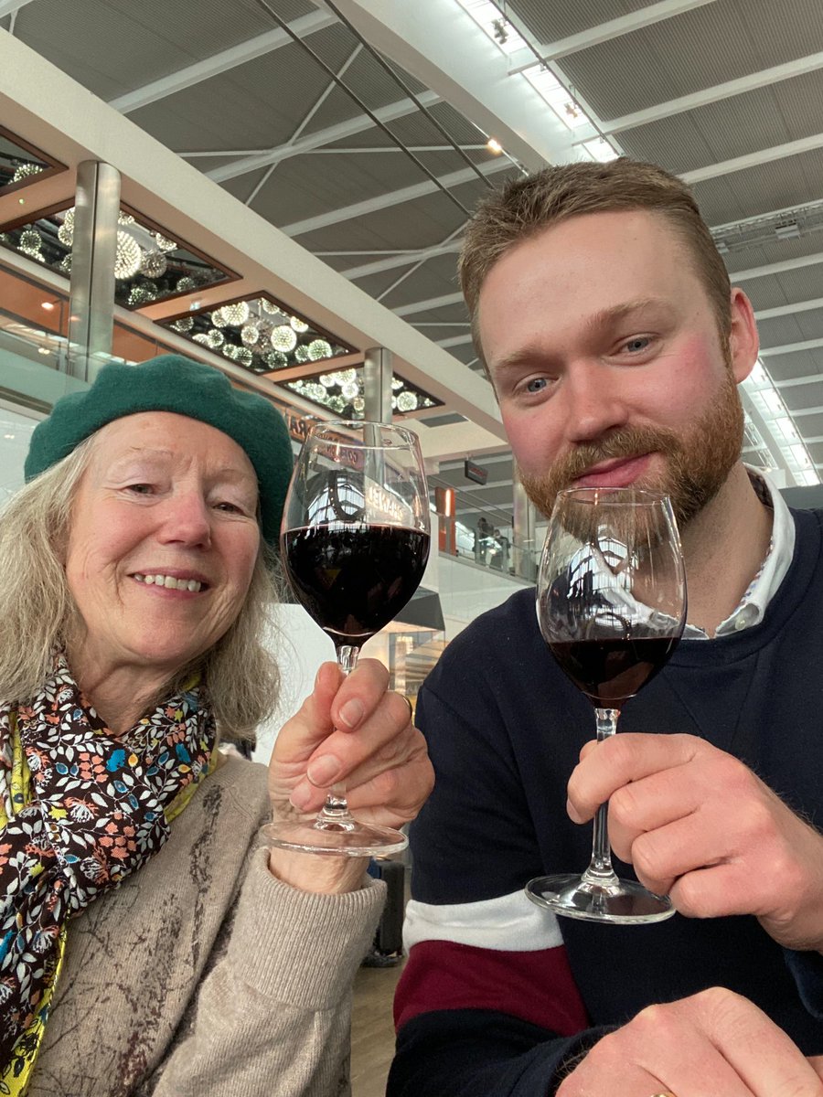 BenJarvis01's tweet photo. Last week, JKF bound with mummy, seems so long ago. https://t.co/XAQh5tW7i1
