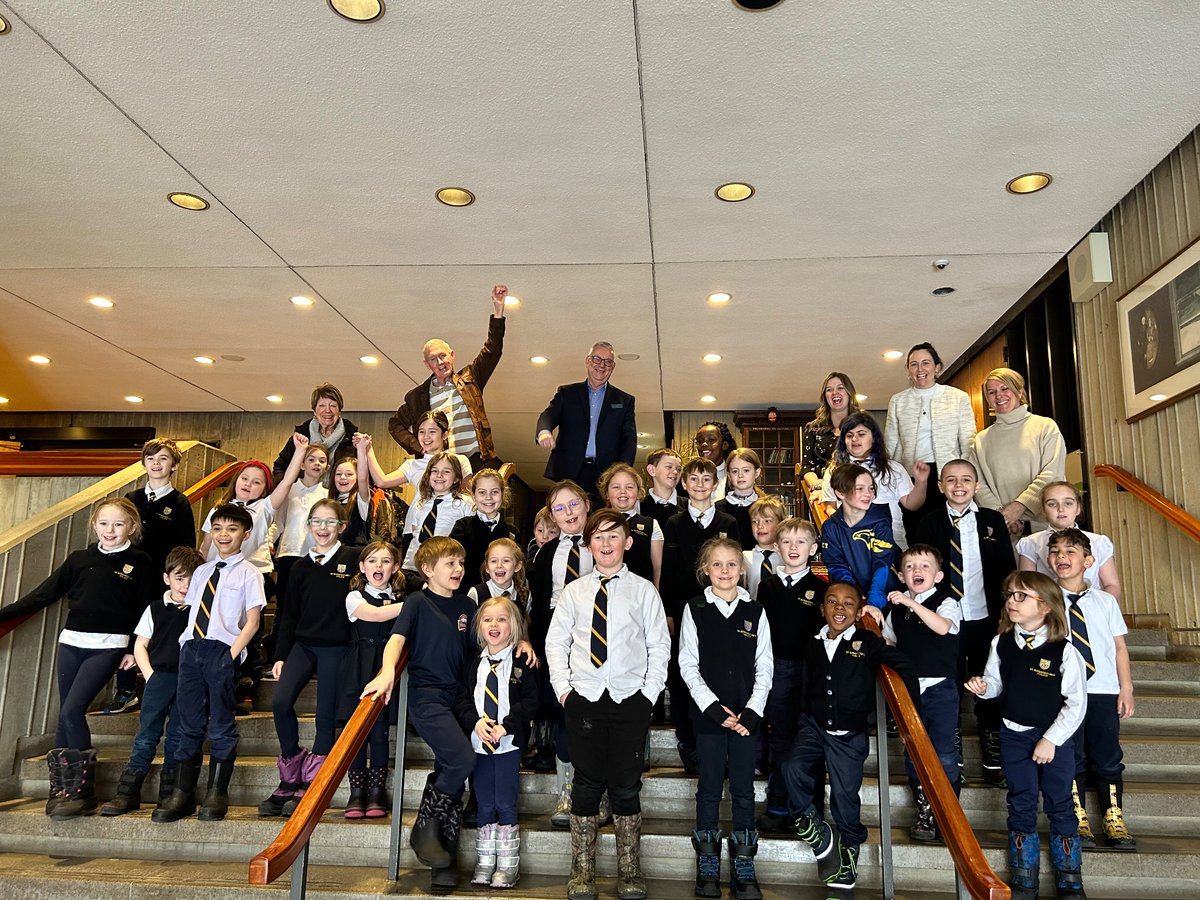 What a great experience for our Kindergarten and Grade 3 students today. Thank you @CityofStJohns and Mr. O’Keefe for helping us learn about our city and community <a href="/mssamuelsonsbc/">Brittany Carter</a> <a href="/StBonaventures/">St. Bon's 🇨🇦</a>