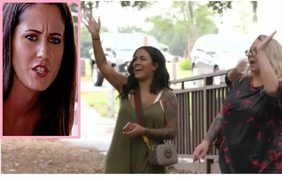 ‘Teen Mom’ News Pile: Jenelle Evans gets mad at the other ‘Teen Mom’ girls; Chelsea Houska files to protect her ‘Teen Mom 2’ money in lawsuit & more #TeenMom news: https://t.co/DqlxIRmZqw https://t.co/jJP1DT7WnL