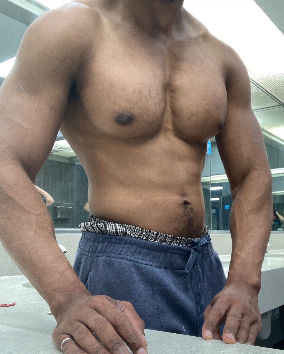 BuildingMoor's tweet image. Happy #FlexFriday #ThisIs35