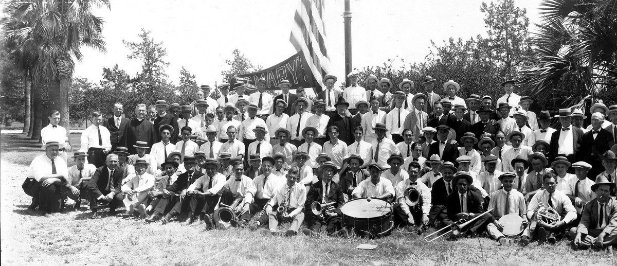 Oyster_Bake's tweet photo. Oyster Bake, c. 1903 #fob23 #vivaoysterbake https://t.co/rnYYPSqjZd