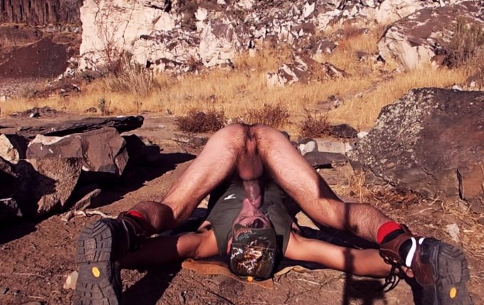 Ever sniffed a guys asshole while he suck&rsquo;s himself? https://t.co/WqC1LIQF5L