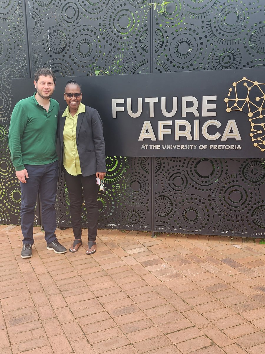 ColletaG (@colletagandi) on Twitter photo It was lovely to meet again in person <a href="/LucaSabini/">Luca Sabini</a>. @HorizonsLeeds the conversations continue! It was lovely to meet again in person <a href="/LucaSabini/">Luca Sabini</a>. @HorizonsLeeds the conversations continue!