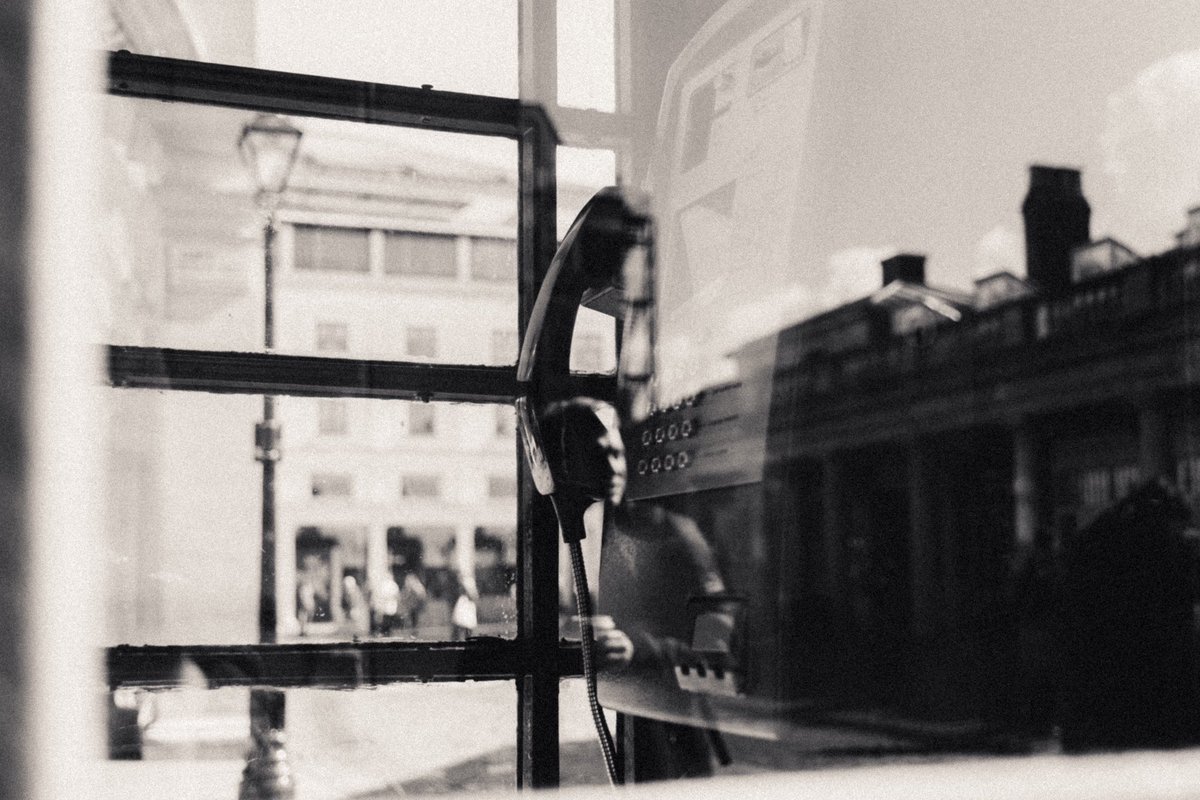 snapsbyfox's tweet photo. Black and white reflections https://t.co/OYxko92j17
