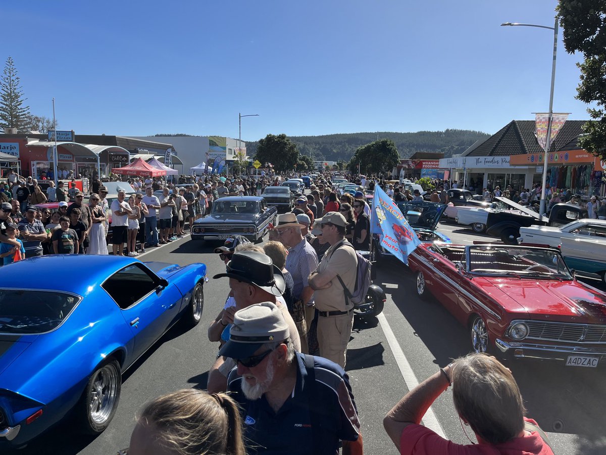 tmurphyNZ's tweet photo. Fabulous day to burn fossil fuels #BeachHop , Whangamata https://t.co/L1lHWDltav
