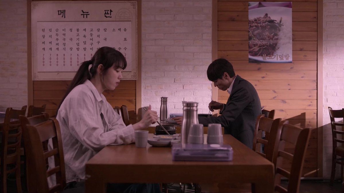 cyignush's tweet photo. EVERYBODY pokoknya SEMUANYA !, yang suka SoL drama dengan slowburn conflict (ex : my Mister, Ms. Oh, Chocolate, Liberation Notes, dll) HARUS NONTON INI !!.
Sepanjang nonton selalu dibuat goosebump terutama kalo muncul couple scenes dan beneran serapi itu alurnya 😭🫶 #CallItLove https://t.co/gJEW6r5L86