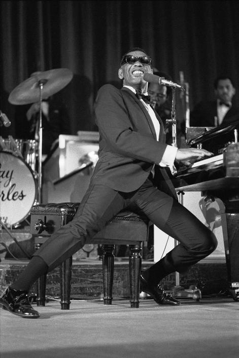 🎧 Ray Charles

What'd I Say 🎶

youtu.be/HAjeSS3kktA
Live in Sao Paulo, Brazil (1963)

📷 ©Guy Le Querrec