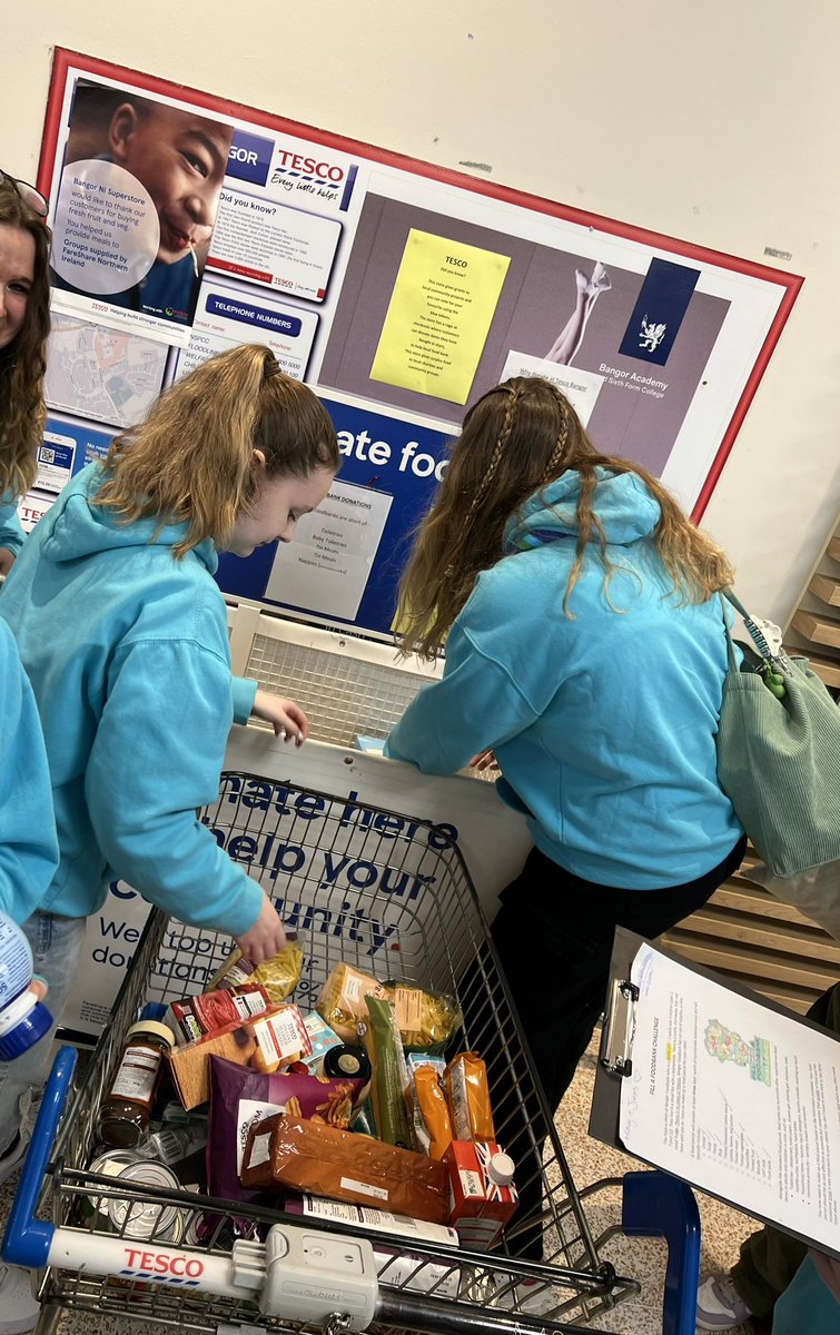 7thRangers's tweet photo. Completed the first part of our ‘fill a foodbank challenge’ badge tonight with each group creating a 3 day parcel for a foodbank client, and at the end we picked all the best items and donated a full shopping trolley to our local foodbank collection point! 👏🏼🛒 @ggulster https://t.co/vRMInmNBL7