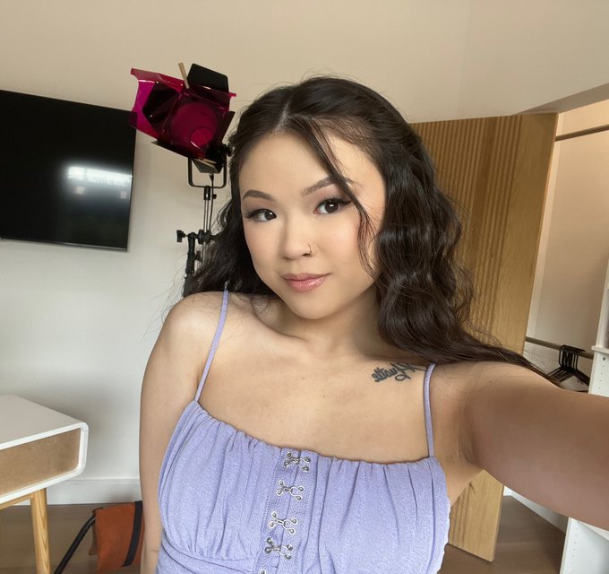 STREAM TIME BABY  https://t.co/uFCqN9xAWh https://t.co/wCFOlqS7o0