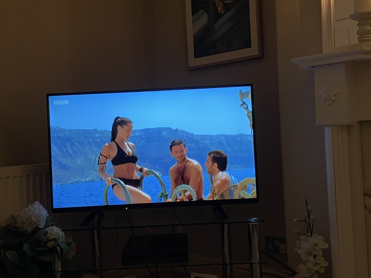 Hello boys, you’re all wet! 💦
#TombRaider #cradleoflife