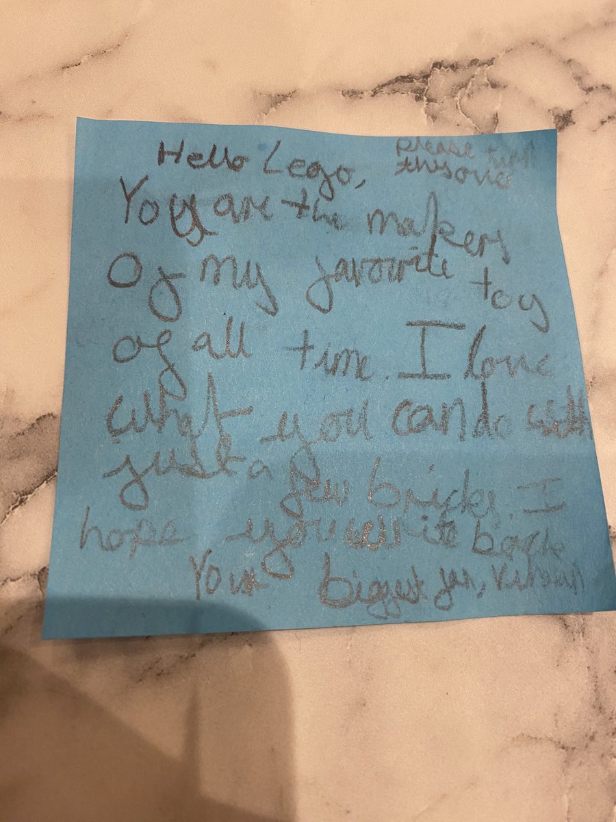 Dheerin's tweet photo. @LEGO_Group a small note of thank you from my 8yo when he received a replacement piece (for a broken one) https://t.co/DTDSP10DHQ