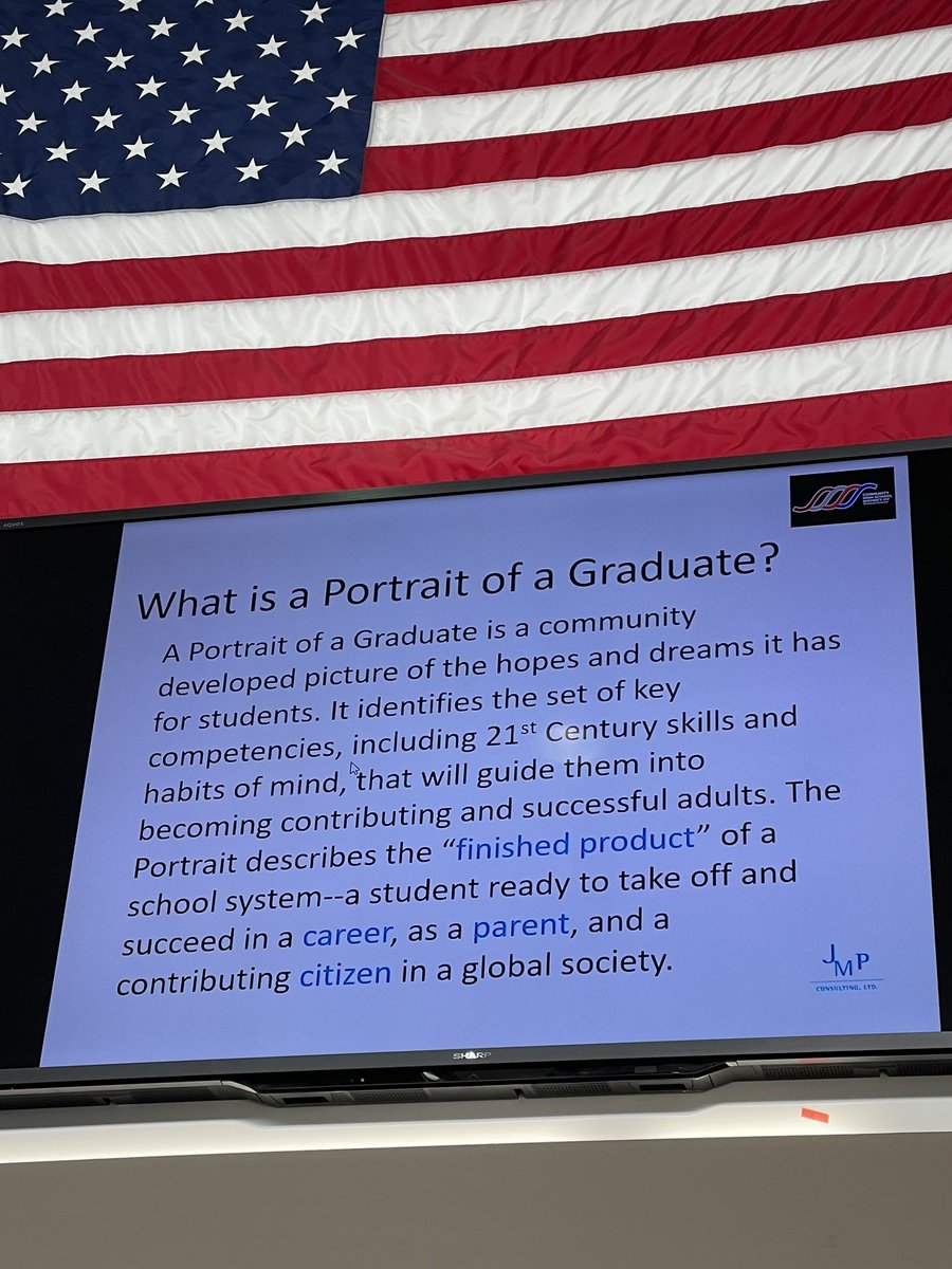 JoriBowen's tweet image. D117 kick off to the new portrait of a graduate and strategic plan was inspiring! So proud of our students choosing to be involved in the process! #D117 #BeAnEagle #SequoitPride