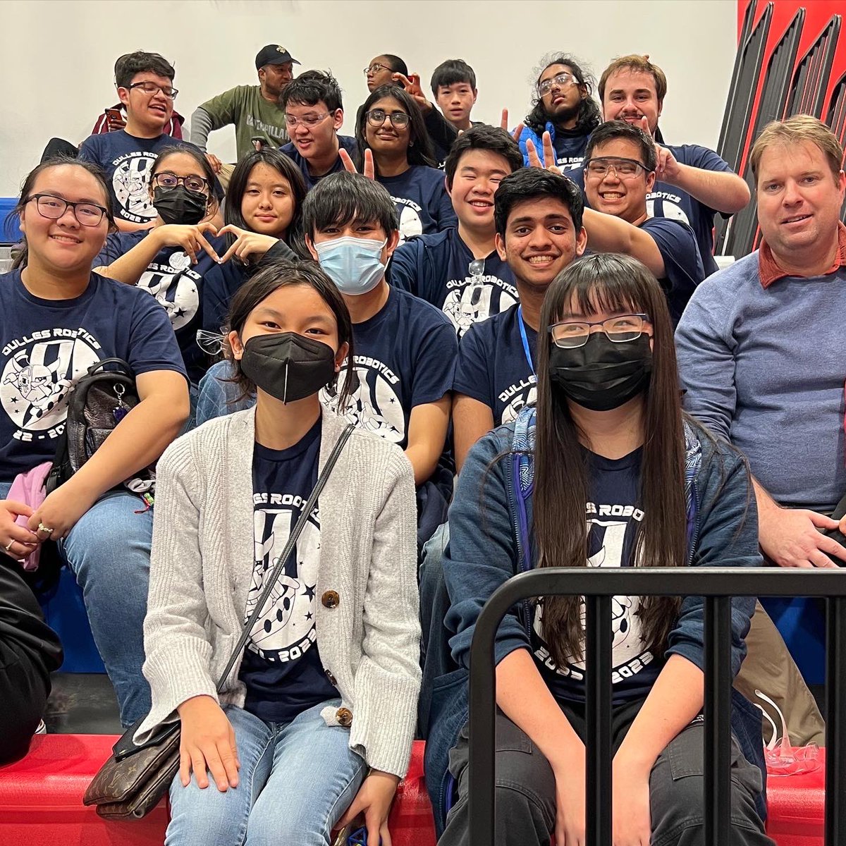 dulles_robotics's tweet image. Here are some pictures from our 2022-23 Power Play FTC season! 🤖
We apologize for the lack of Twitter posts (we’ve been very active on Instagram!) but we promise to start updating on here too! ☺️