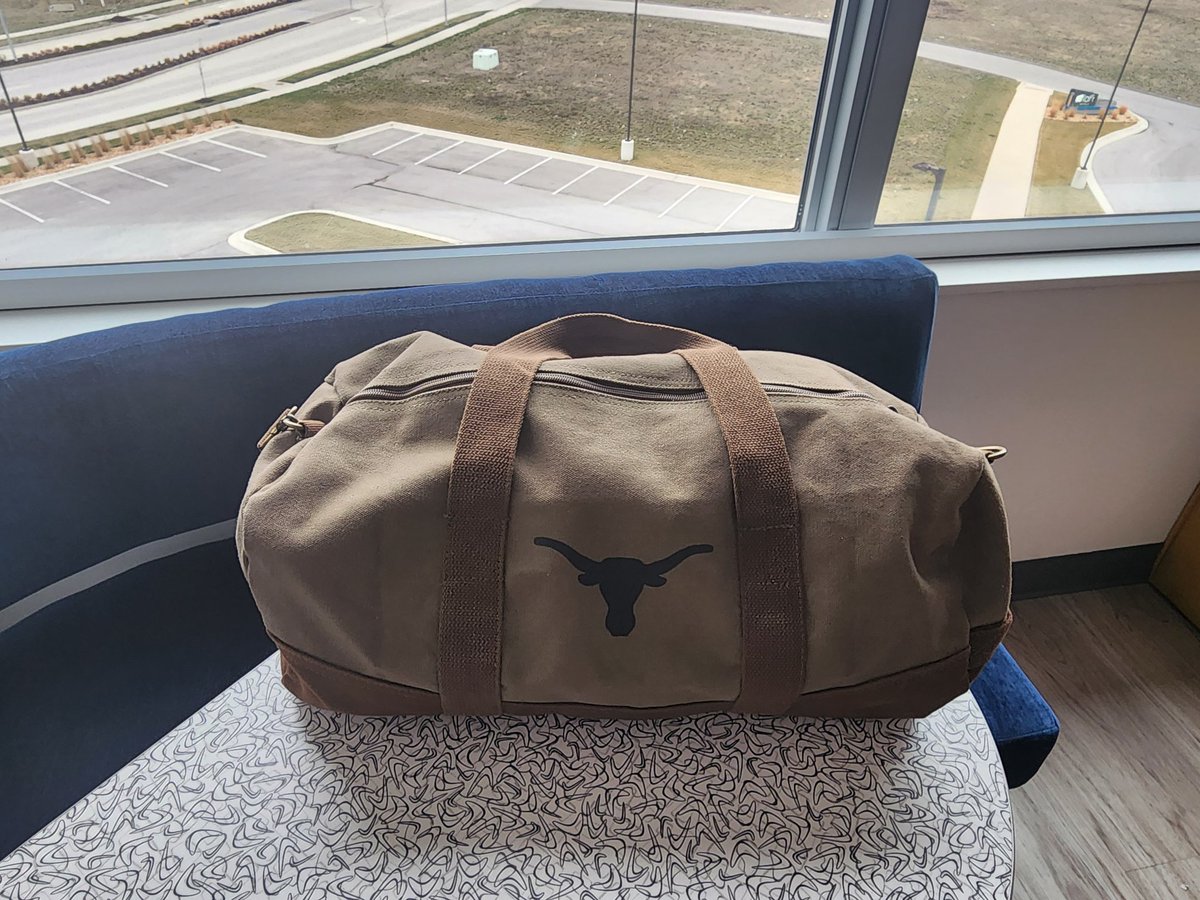 Take two.....Hello Kansas City 🤘🐂 <a href="/TexasMBB/">Texas Men’s Basketball</a> <a href="/TexasLonghorns/">Texas Longhorns</a> <a href="/MarchMadnessMBB/">NCAA March Madness</a> #HookEm