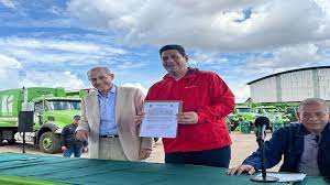 ¡Están descubiertos! Imponen tarifas del aseo ¡15 VECES MÁS! de los costos reales al sector residencial. Y ¡5 VECES MÁS! al sector empresarial. Acorralados, suspenden(temporalmente)unos pagos y hacen descuentos "ganchos". Deben derogar el Decreto de la estafa tarifaria ¡Respeten!