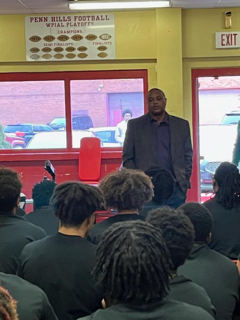 We would like to thank #Pittsburgh Mayor <a href="/gainey_ed/">Ed Gainey</a> for taking time out of running the greatest city in the world to come out to our facility and speak to our young men about the importance of education and other life lessons.
#TheCompanyYouKeep 
#IndiansNation
