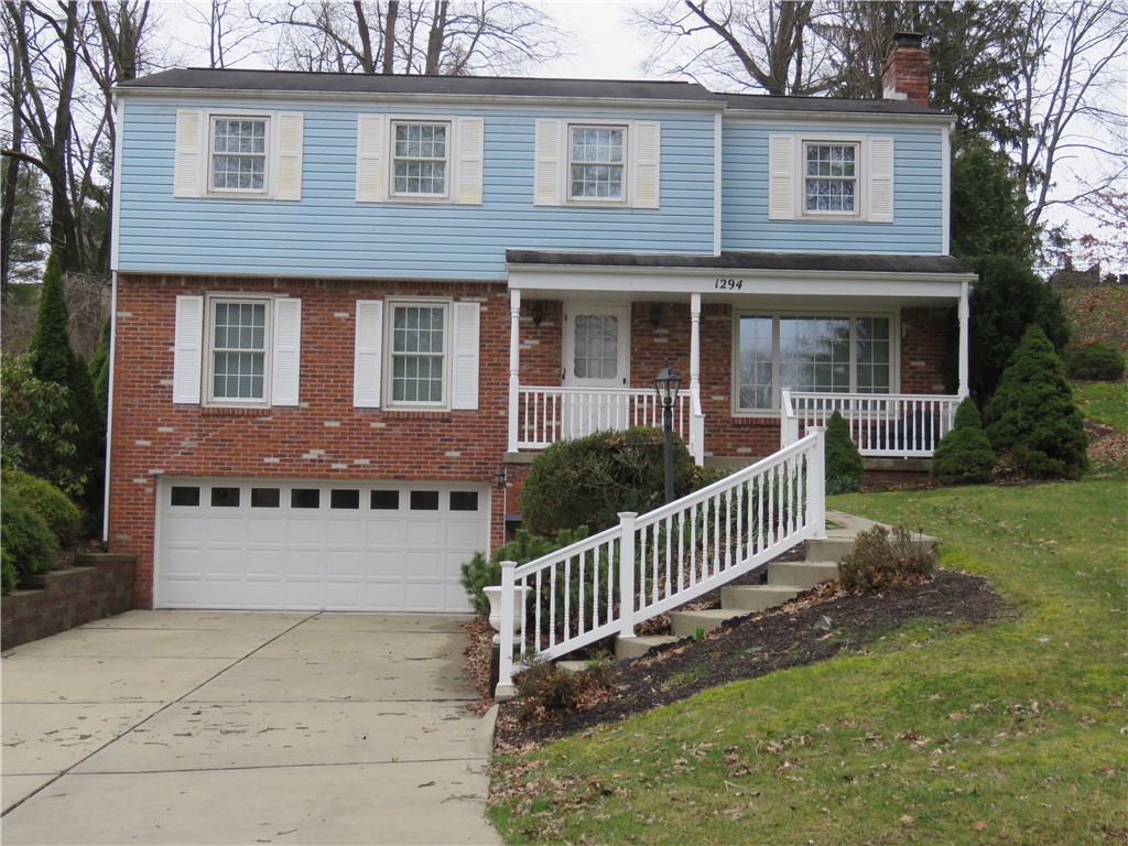 ReMaxPittsburgh's tweet image. New Listing! $344,900.00, 4BR, 4BA, 1294 Plantation Drive, Bethel Park, PA 15102, Full Details 150492733.homesconnect.com/Listing/328613…