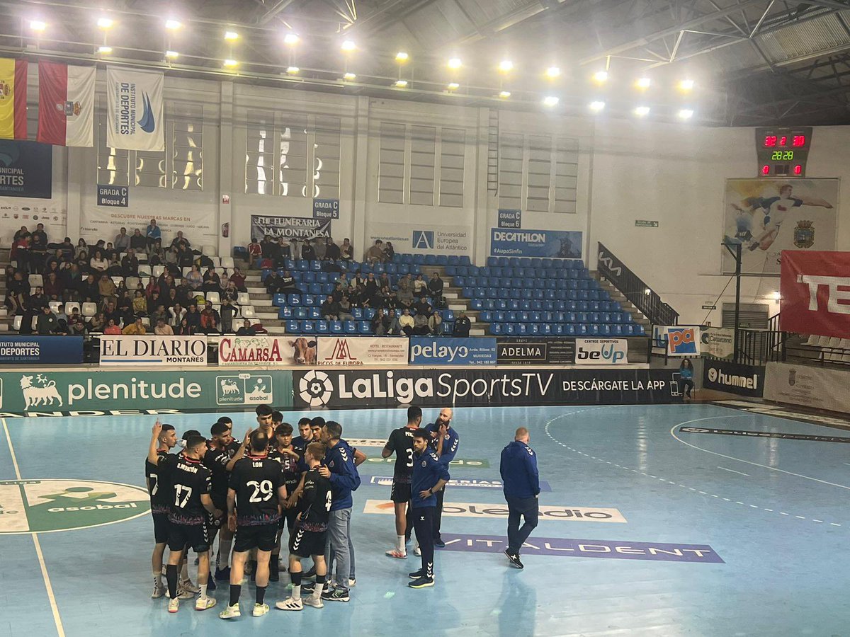 Qué grandes somos. La Albericia inexpugnable. Máxima resistencia‼️ Los héroes del @bmSinfin en otra lección de buen #balonmano frente a un histórico. 
Se quedan 👇🏻
 #laenergiadeasobal 
#aupasinfin #SinGra