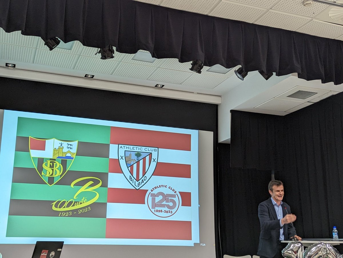 sdbasurto's tweet photo. La SD Basurto quiere agradecer por el acto de presentación del Centenario a:
-La Comisión del Centenario por su gran labor.
-@Velascotb por presentar el acto
-@AthleticClub,@fvfbff,@bilbao_udala por su apoyo 
-@CanteraDeportiv por su cobertura 
 -Y a todos los asistentes!! https://t.co/YEKF0tvLPa
