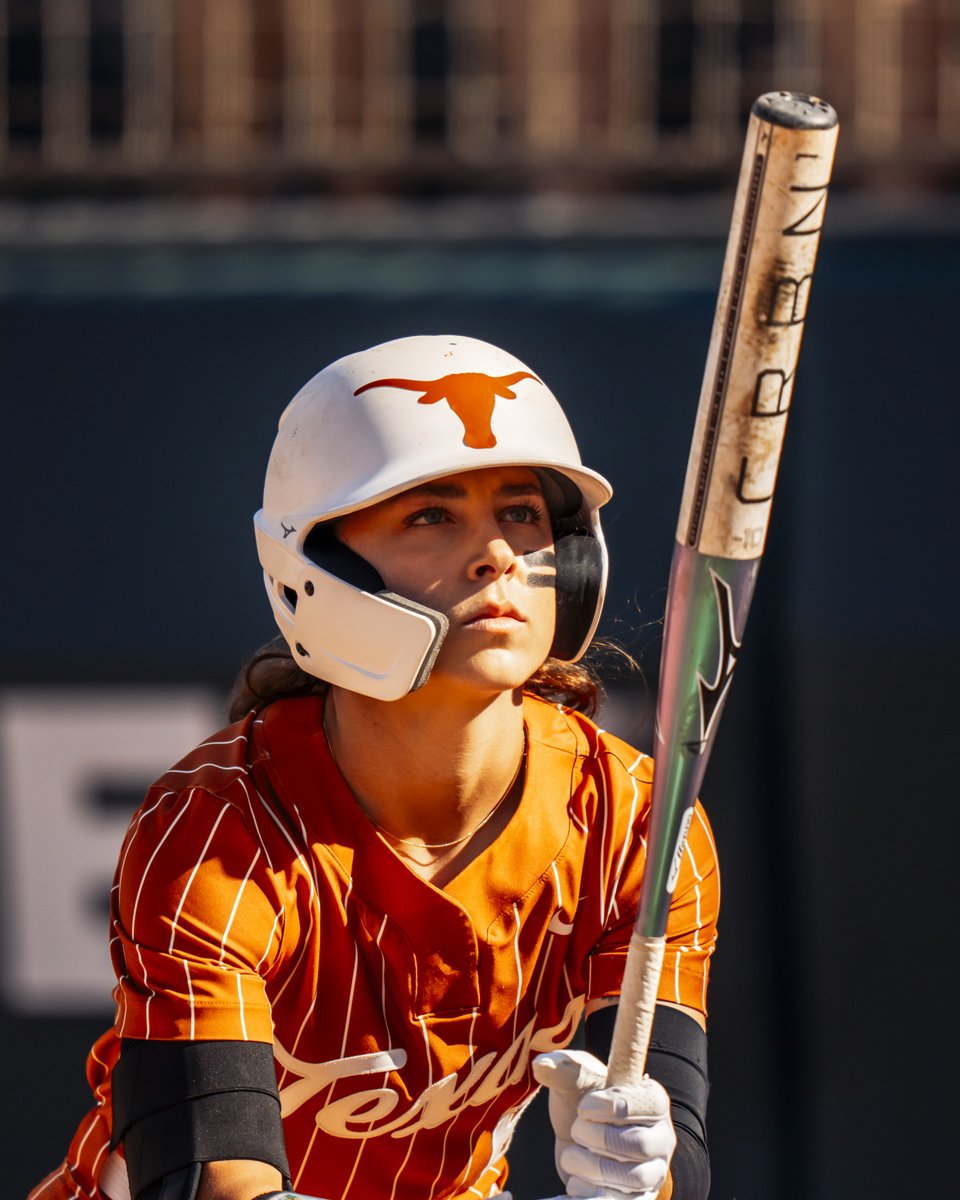 TexasSoftball's tweet photo. time to wake up. 

0⃣ Texas
1⃣ Texas Tech https://t.co/2JwNdnvOd1