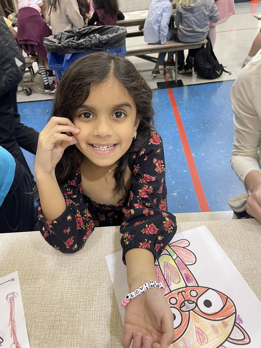 Kindergarten celebrated SEL Day by making bracelets of their “special word” with help from their 5th grade buddies!!