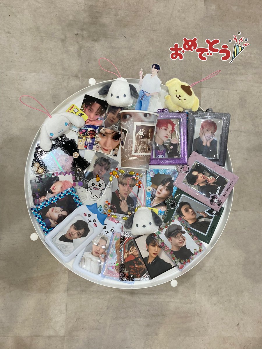 sahwa_tiny's tweet photo. ティニ会😆❣️
みんなでプリ行けて楽しかった❤️
写りは別として、、、🫣
ユノのカプホももらえて満足❤️
お姉ちゃん♡まいちゃん♡はるちゃん♡ここちゃん♡ご一緒してくれてありがとう❤️
#ATEEZ
#valenteez
#ATINY
#ATINYさんと繋がりたい
#大人ATINY
#大人ATINYさんと繋がりたい
#ティニ会 https://t.co/FGJ6X1g9HP
