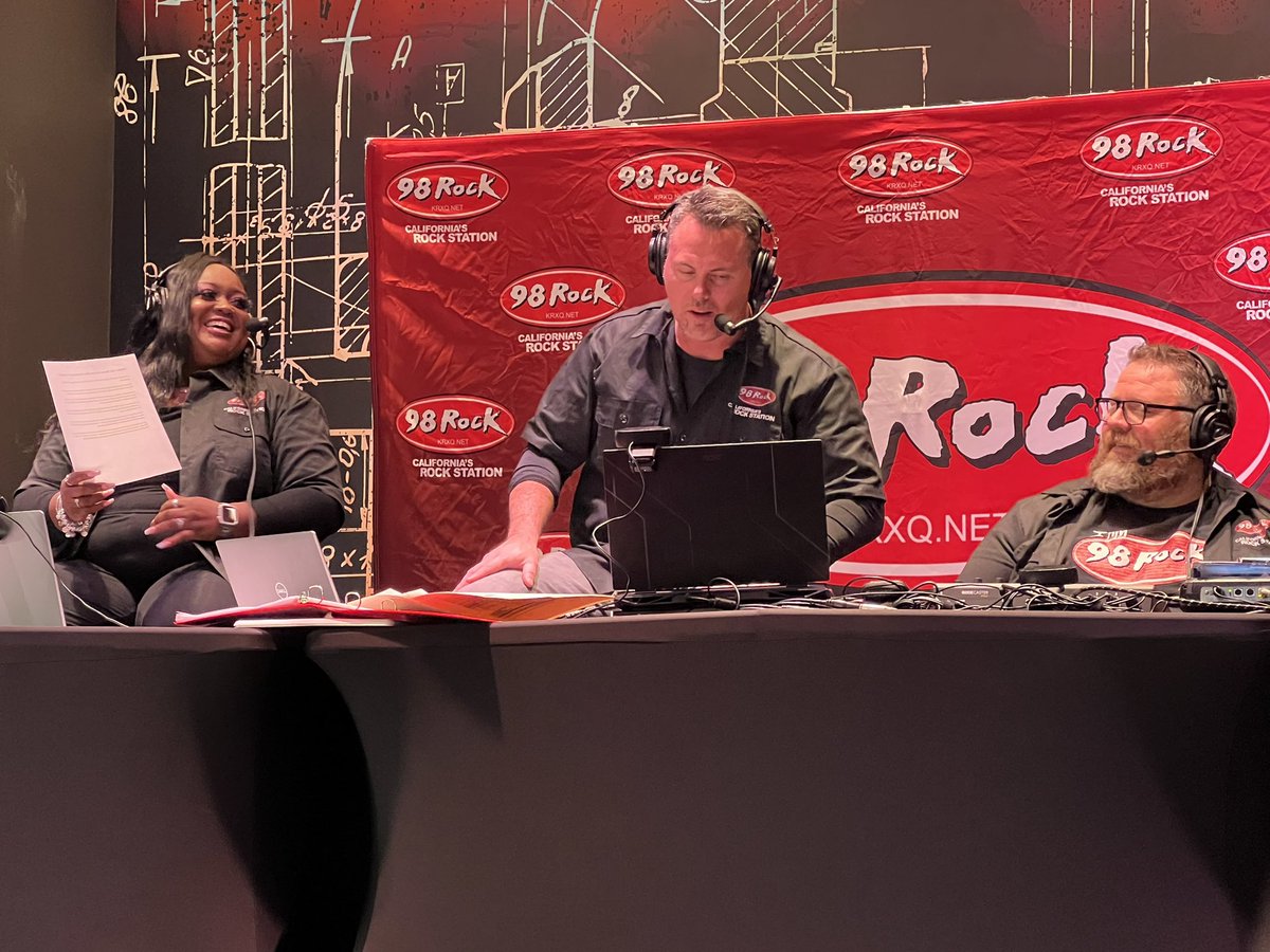 Rripman916's tweet image. We’re here at Sky River Casino with The Bailey Show LIVE. #98Rock #TheBaileyShow #SkyRiverCasino #LifeAtAudacy