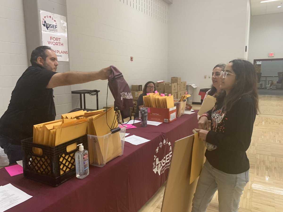 Olle Middle School’s Texas State Science Fair contestant Alice Avila Medina is gearing up to compete tomorrow @ Texas A&amp;M University- College Station!  <a href="/CITGOiaOLLE/">CITGO Innovation Academy at Olle Middle School</a> <a href="/OlleMightyOwls/">Olle Middle CITGO Innovation Academy</a> <a href="/AliefISD/">Alief ISD</a> <a href="/AliefScience/">Alief Science</a> <a href="/aliefstem/">Alief STEM</a> <a href="/SkilesPrincipal/">Mr Skiles</a>
