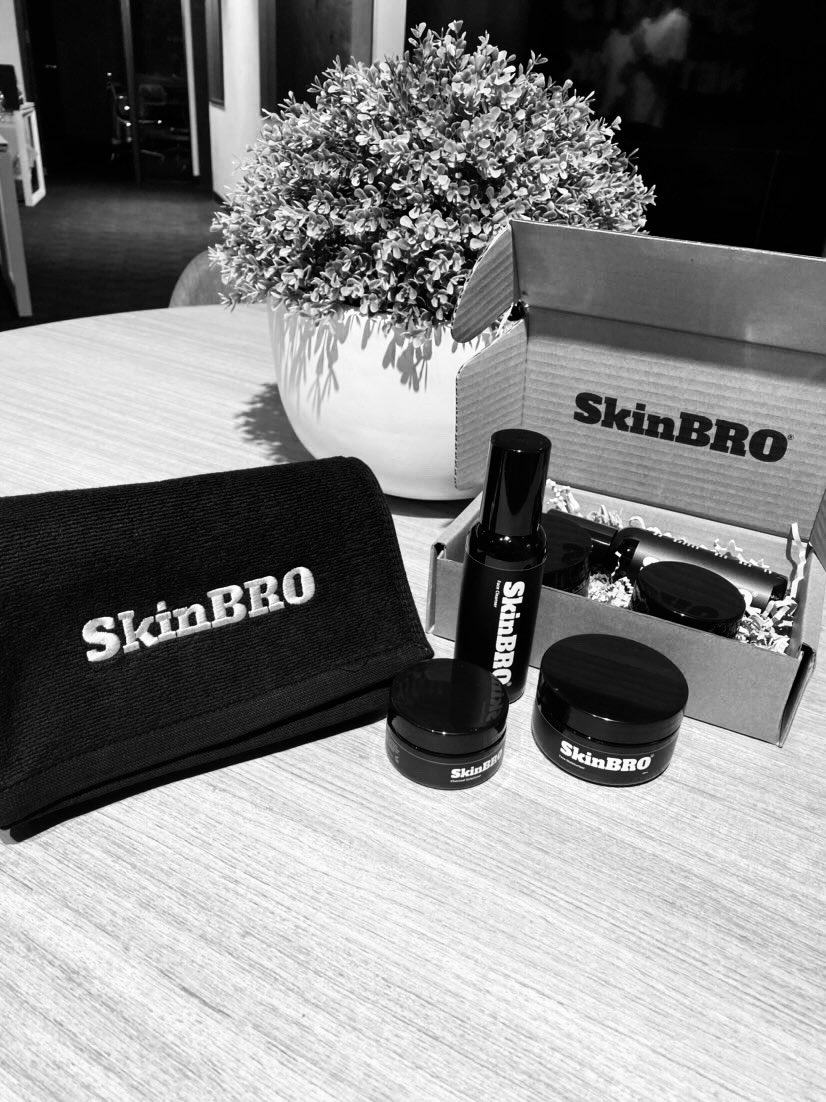 SkinBRO tweet media