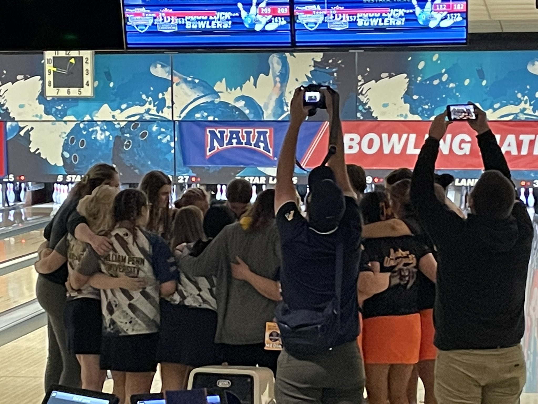 Baker University Bowling (BakerBowling) / Twitter