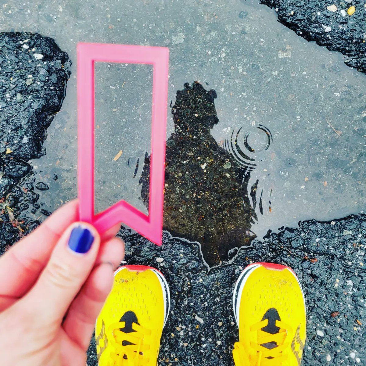 runSue19's tweet photo. Happy Hour Speedwork! Finding #ultrajoy playing in the rain.
@MichelobULTRA #ultramarathoncontest #teamultra #findingultrajoy #speedsauce #mistymiles https://t.co/VQZUTamMex