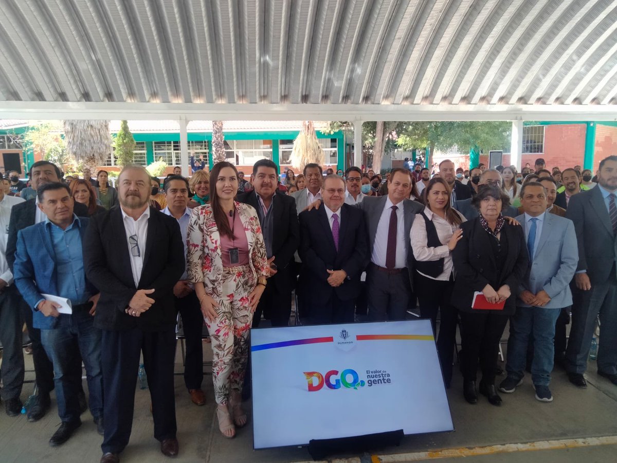 soterosoto's tweet image. El Ing. SoteroSoto, Pdte. del #ConsejoCívicoCiudadanoAC  firma #ConveniodeColaboración con Subsecretaria, la @sspdgo y el @COBAEDoficial para implemantar estrategias en materia de prevención y promoción de la salud mental. #Enhorabuena @Victorablanco @Luis_TV10 @xhunes @IGAL8A