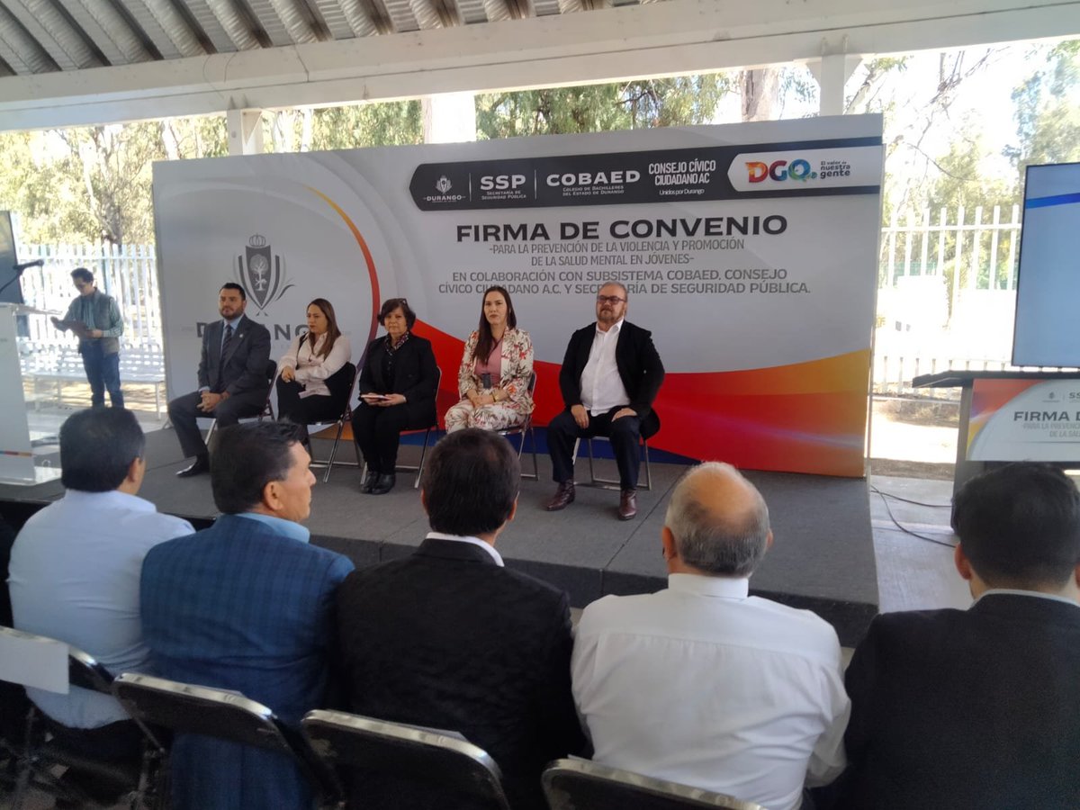 soterosoto's tweet image. El Ing. SoteroSoto, Pdte. del #ConsejoCívicoCiudadanoAC  firma #ConveniodeColaboración con Subsecretaria, la @sspdgo y el @COBAEDoficial para implemantar estrategias en materia de prevención y promoción de la salud mental. #Enhorabuena @Victorablanco @Luis_TV10 @xhunes @IGAL8A