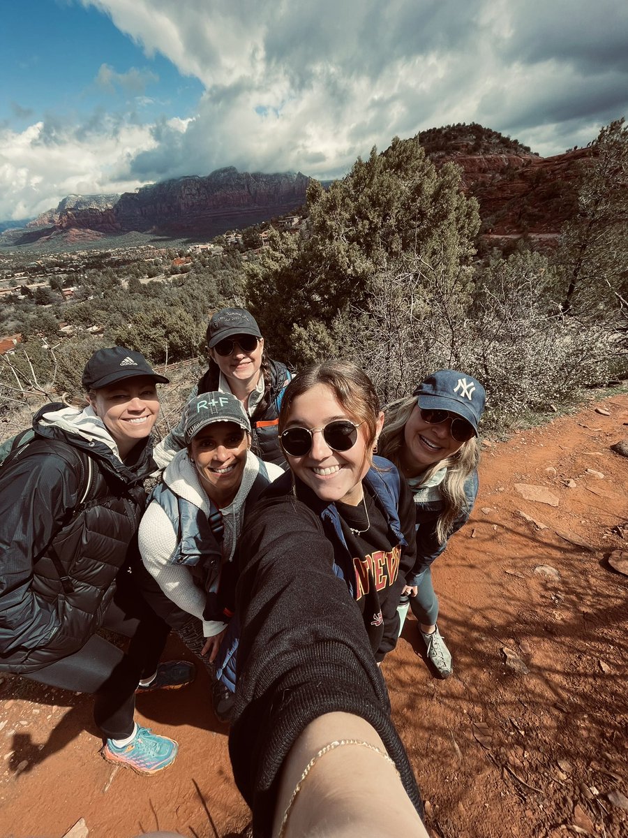 ProfeMakiBirch's tweet photo. Mika and the Mamas Spring break.❤️ #recharge2023 #VortexEnergy https://t.co/rA7BoPx1mK