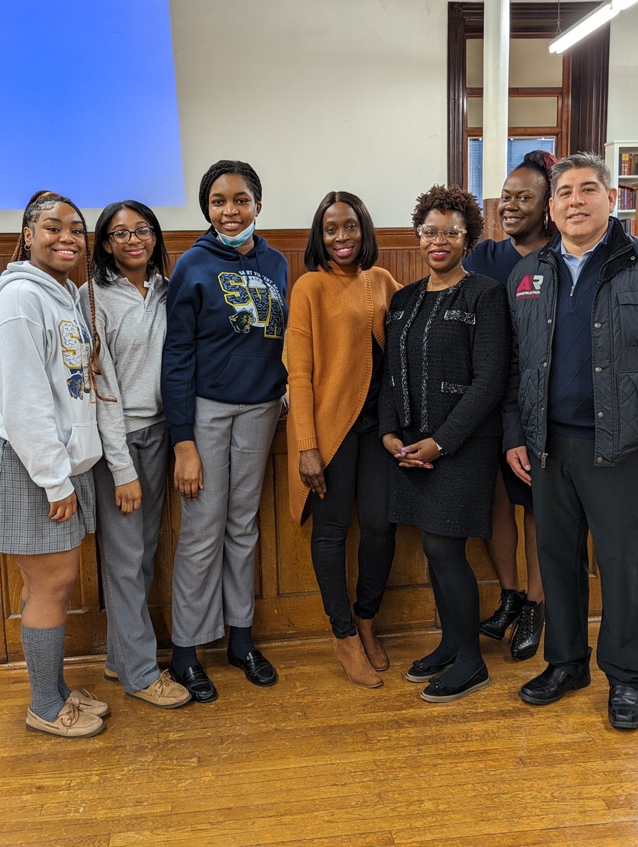 allansuarez's tweet image. Honored to be a guest speaker @stvincentnj Intro to Commercial RE and Careers in CRE with Ola Hixon of @pgim RE.  We also touched upon REEC's REEX Jumpstart summer program, 2-week experience for sophomore /junior HS students. Apply REEX Jumpstart 2023 reexprograms.org