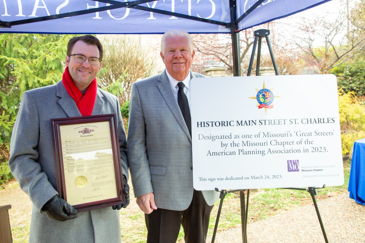 SaintCharlesMo's tweet photo. Today the City held a ceremony for Historic Main Street being recognized as a “Great Street” by the Missouri Chapter of the American Planning Association. State Representative Travis Wilson was in attendance for the ceremony.

More photos from the event: https://t.co/pl4U9RwDgj https://t.co/7ECeVwJgK6