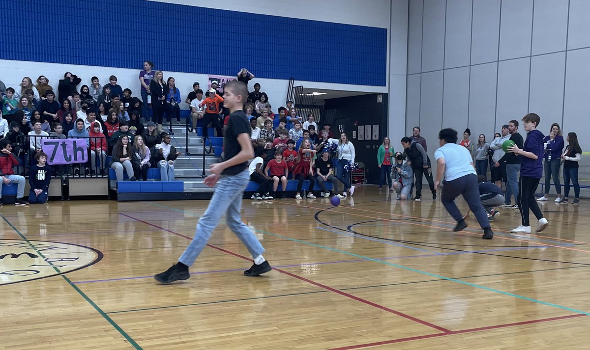 MrsKlobeTweets's tweet photo. Dodgeball Tournament for @AmericanHeartIL today! So much fun to see the kids play &amp; several of my kiddos take home the win! https://t.co/RaP7WBq8LN