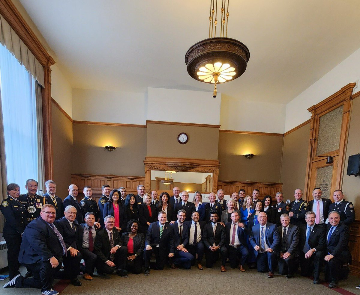 Celebrated Ontario's 2023 Budget: Building a Strong Ontario with colleagues and first responders at Queen's Park.

We are proud to announce that our government is enhancing mental health supports for first responders by supporting Runnymede's First Responders Wellness and
