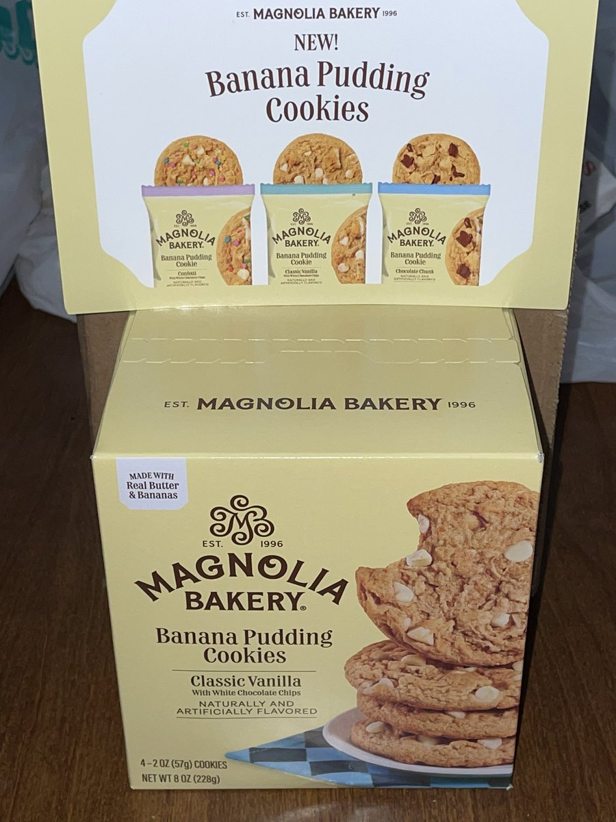 Thank you @magnoliabakery for sending me this delicious 😋 treat. These are amazing. ⭐️⭐️⭐️⭐️⭐️👈🏼👌🏼